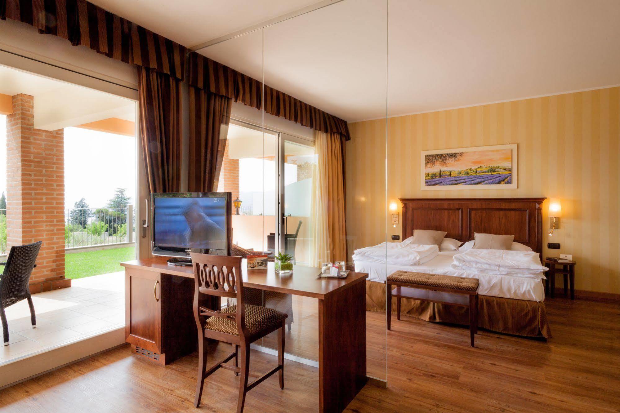 Hotel Boffenigo - The Golden Hour كوسترمانو المظهر الخارجي الصورة